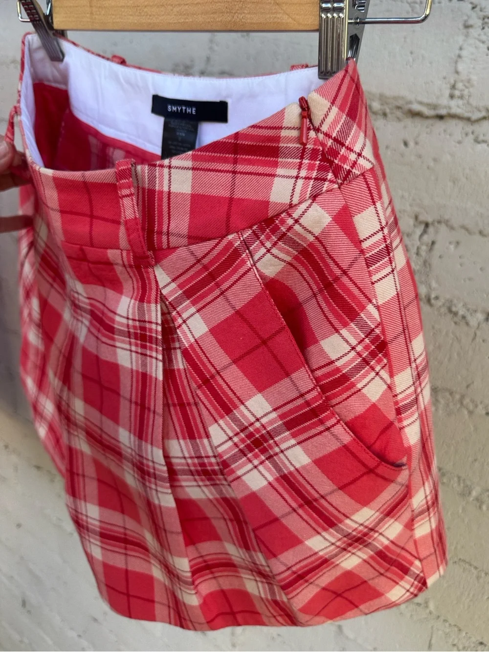 Smythe Pleated Walking Shorts Watermelon Plaid Size 4